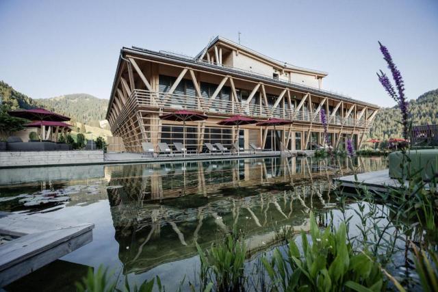 Hubertus Mountain Lodge