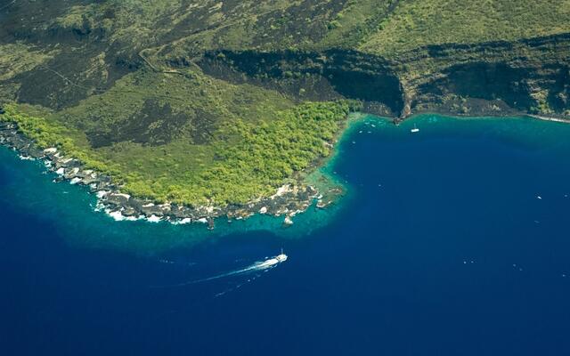 big island aerial shot - kealakekua bay
