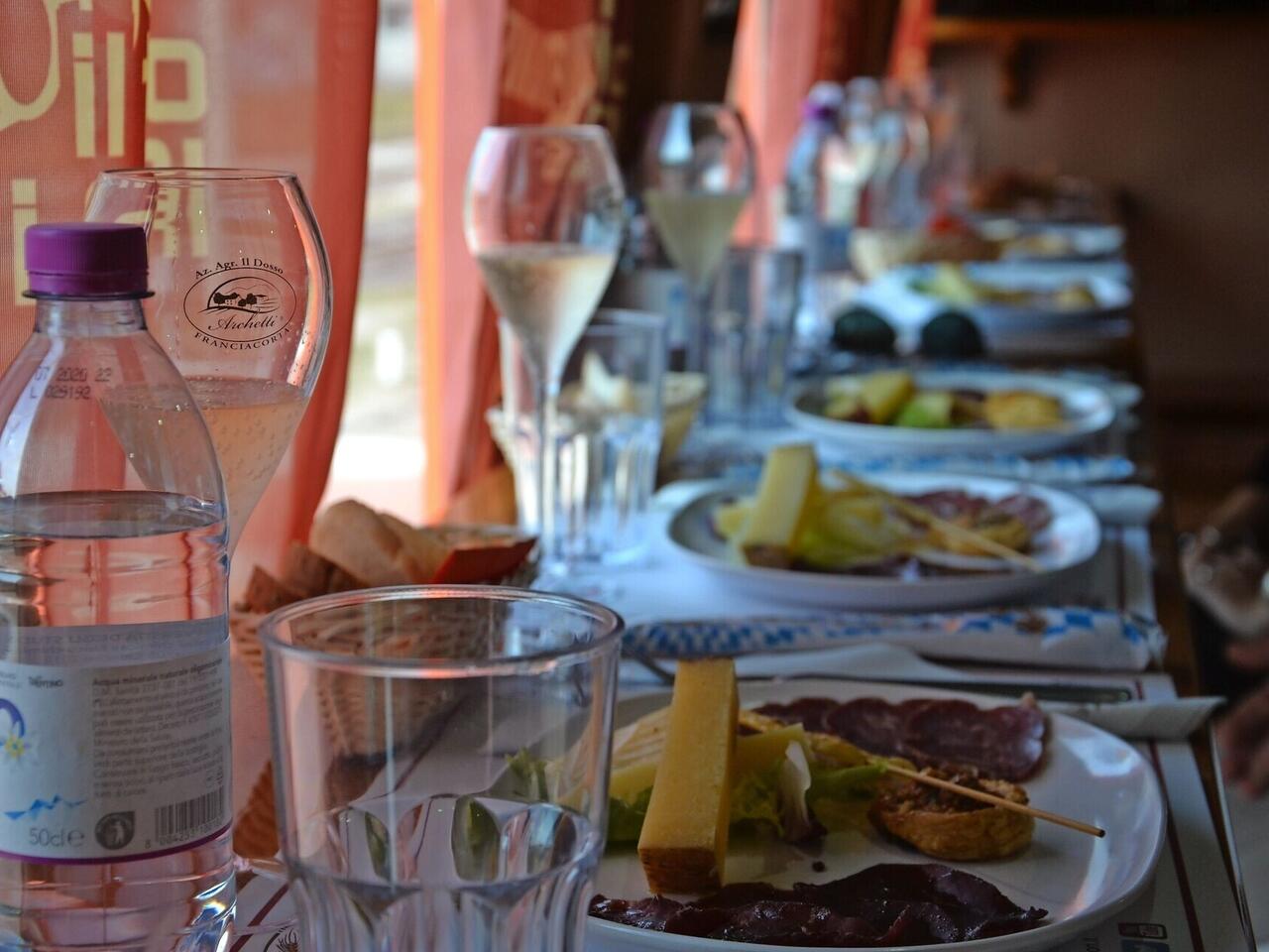 Zug der Genüsse und Franciacorta