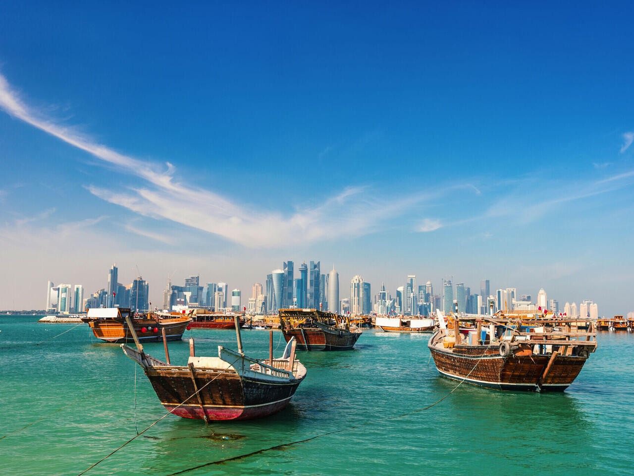 Abu Dhabi, Dubai und Doha